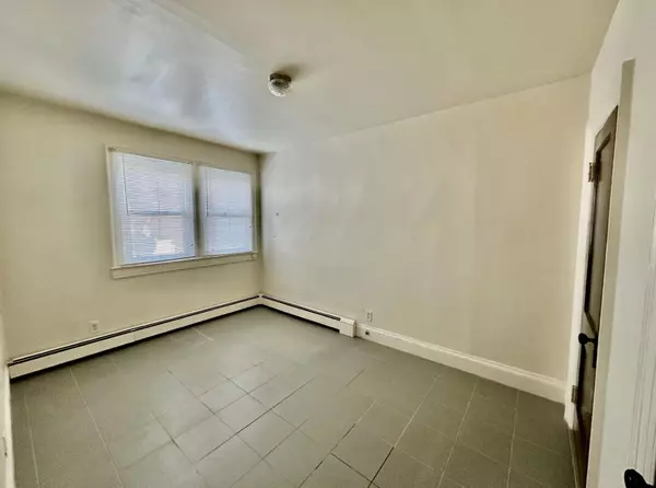 Franklin Square, NY 11010,918 Hempstead #8-2nd Floor