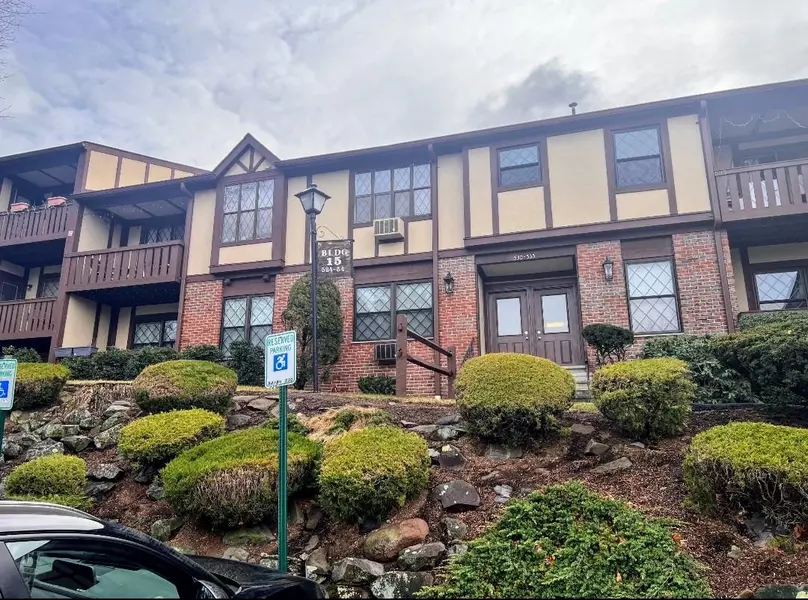 533 Sierra Vista LN, Valley Cottage, NY 10989