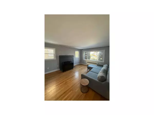 Port Chester, NY 10573,80 Putnam AVE #1