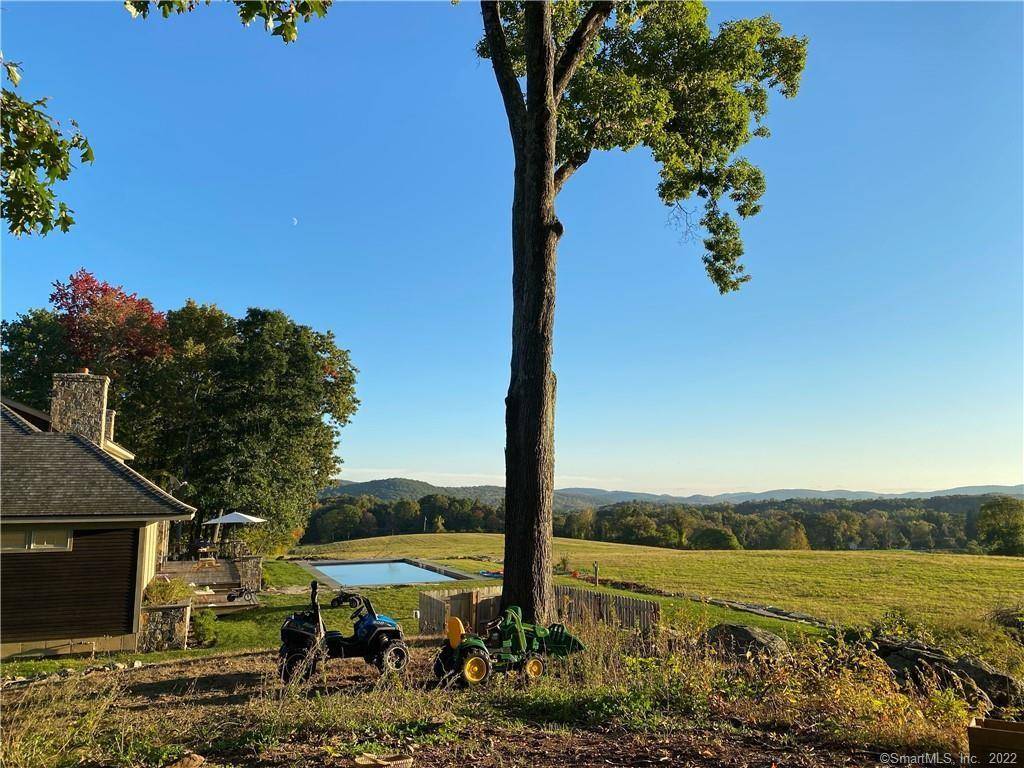 Pawling, NY 12564,121 Quaker Hill RD