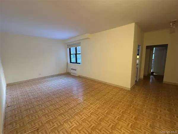 New York (manhattan), NY 10040,4489 Broadway #2E