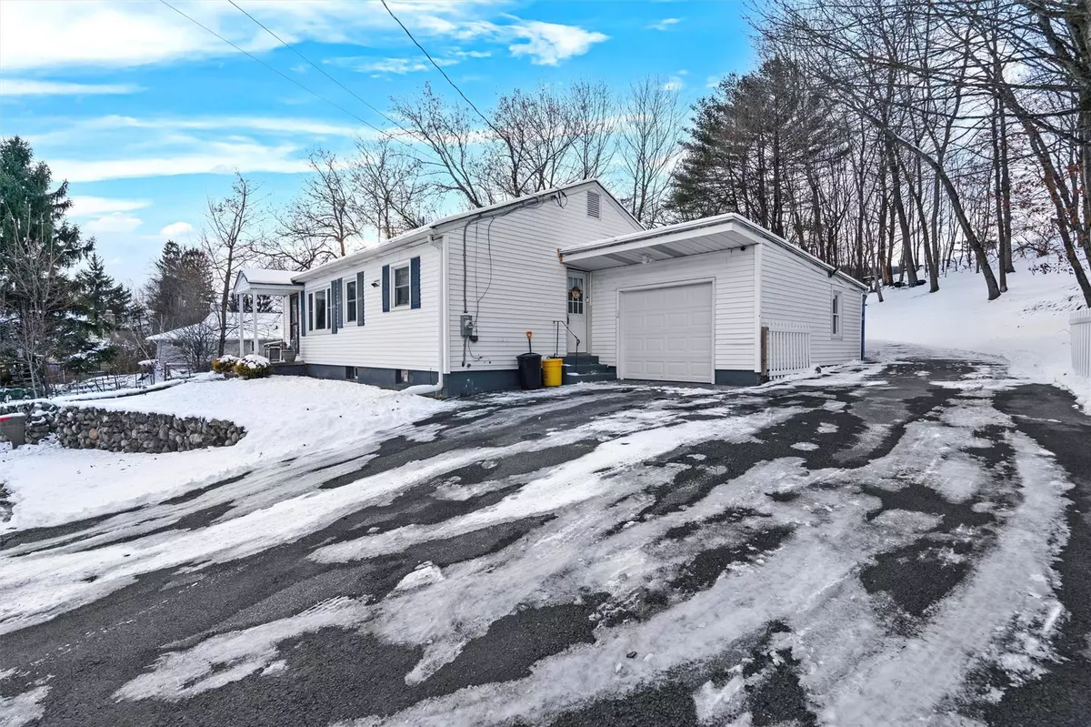 Port Jervis, NY 12771,28 Farnum ST