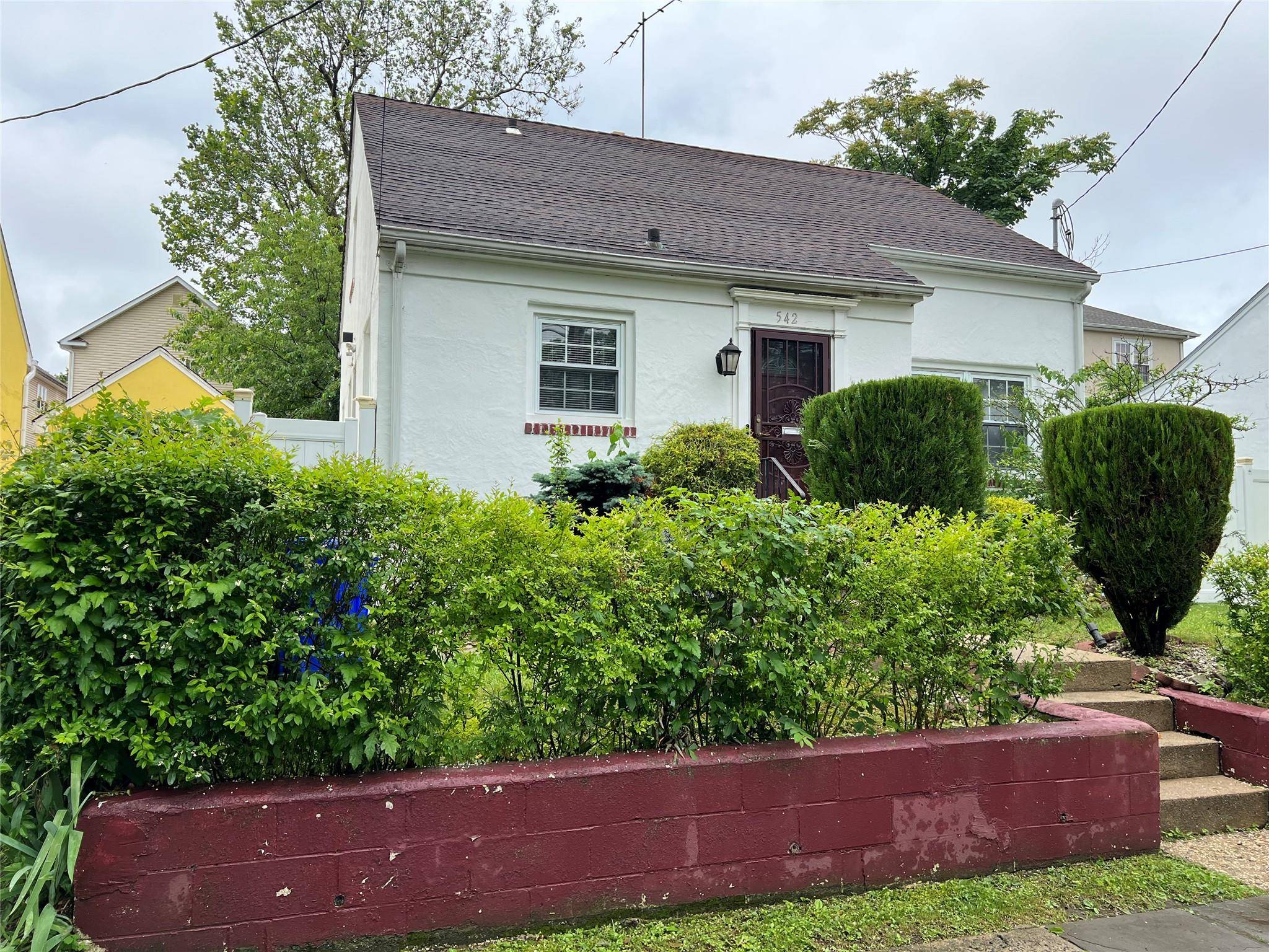Mount Vernon, NY 10550,542 S 10th AVE