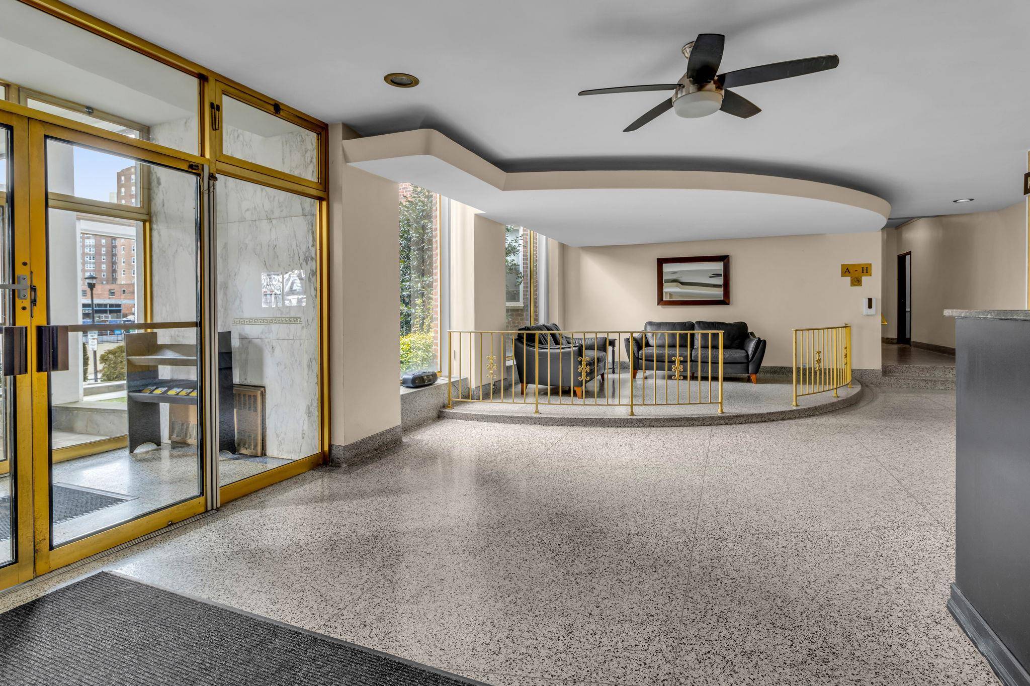 Bronx, NY 10463,601 Kappock ST #3P