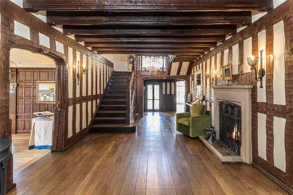 Bronxville, NY 10708,9 Rittenhouse RD
