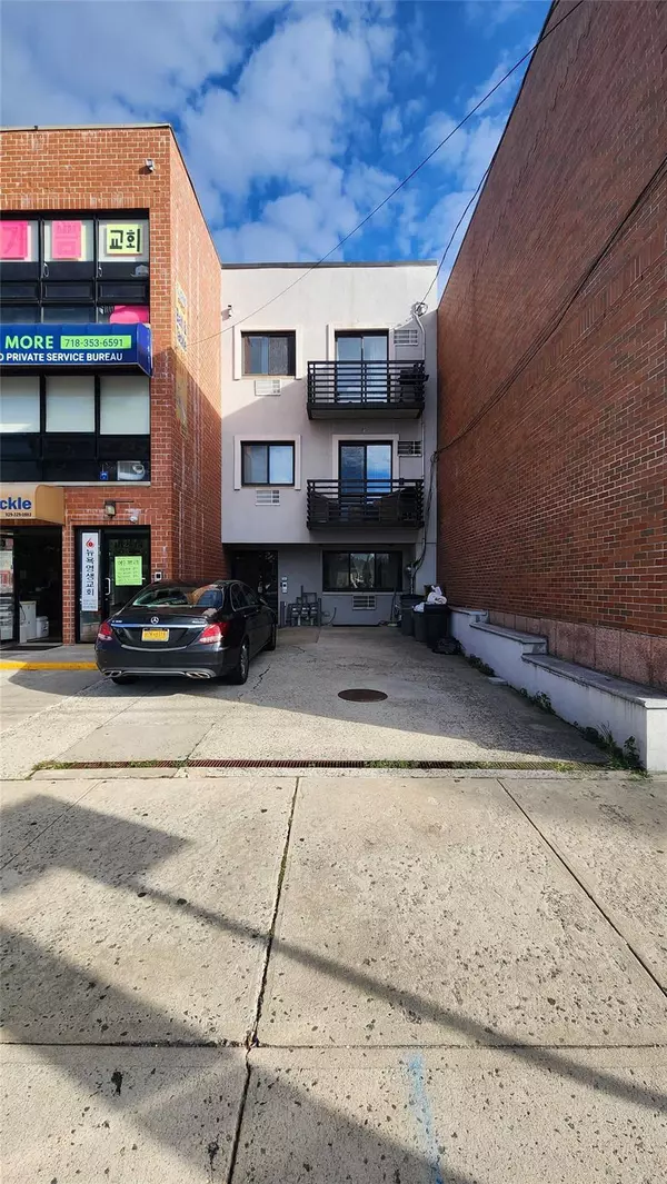 162-15 46th AVE #2, Flushing, NY 11358