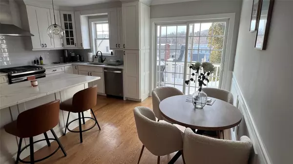 West Harrison, NY 10604,193 Gainsborg AVE