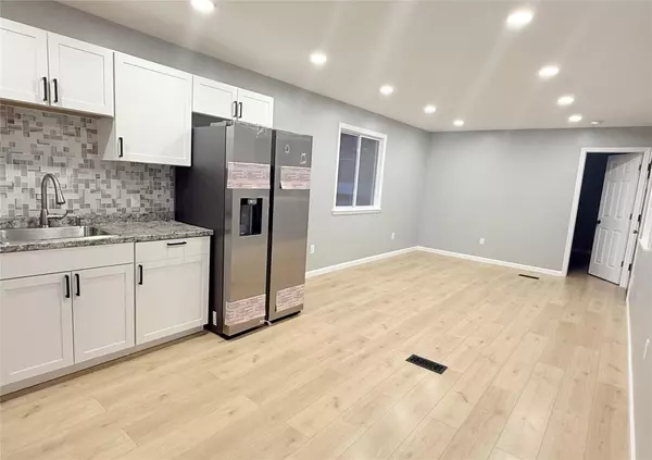 Wallkill, NY 12589,163 JULES AVE