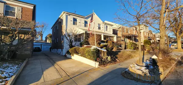 13637 72nd AVE, Flushing, NY 11367