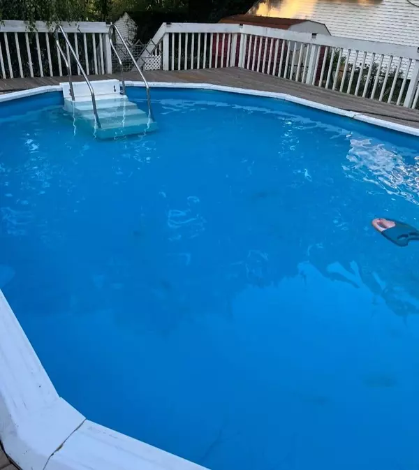 Mastic, NY 11950,27 Overlook DR