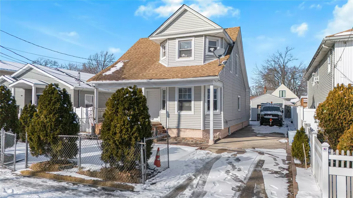 Roosevelt, NY 11575,58 Henry ST
