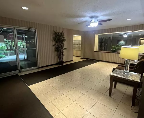Yonkers, NY 10701,245 Rumsey #2K
