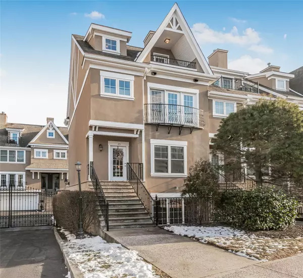 80 Old Boston Post RD #25, New Rochelle, NY 10801