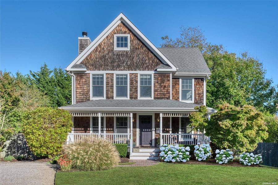 516 4th ST, Greenport, NY 11944