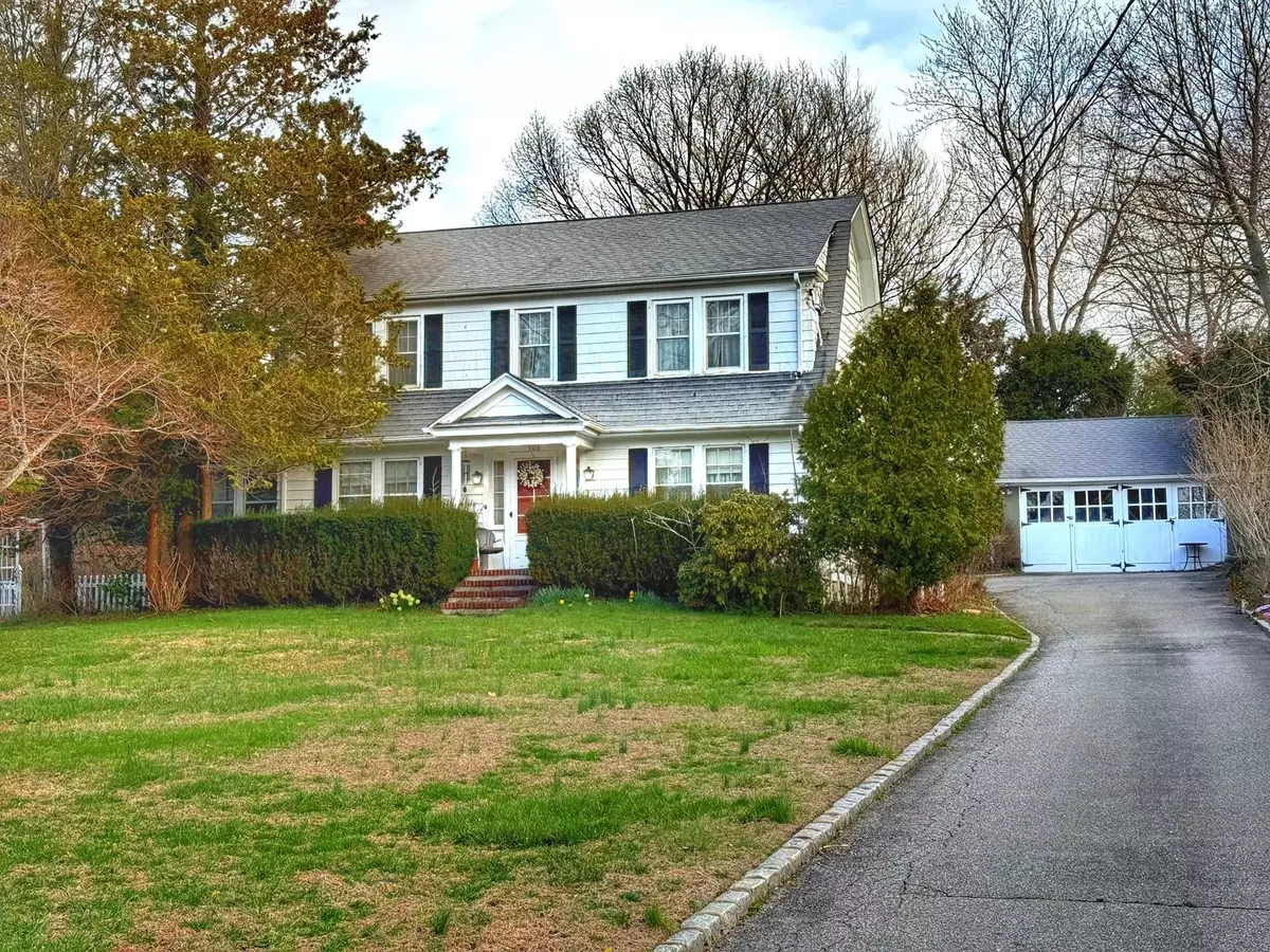 Port Jefferson, NY 11777,508 W Broadway