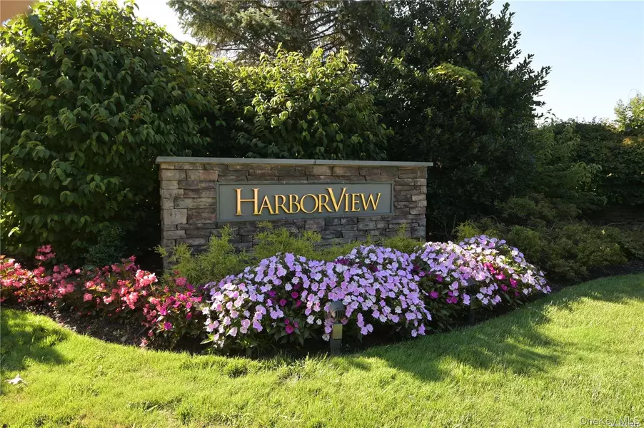 100 Harbor View DR #423, Port Washington, NY 11050
