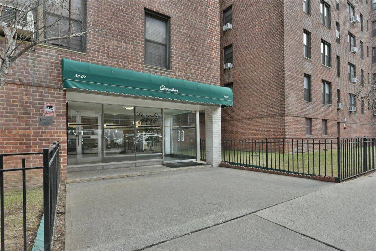 Jackson Heights, NY 11372,33-07 91 ST #5H