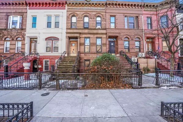 Brooklyn, NY 11233,550 Decatur ST