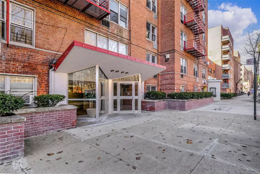 6535 Broadway #4B, Bronx, NY 10471