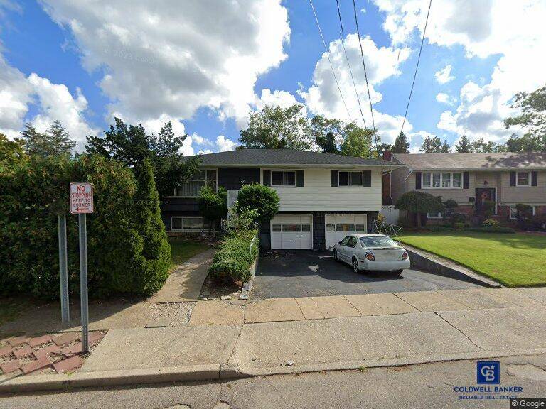 975 Little Neck AVE, North Bellmore, NY 11710