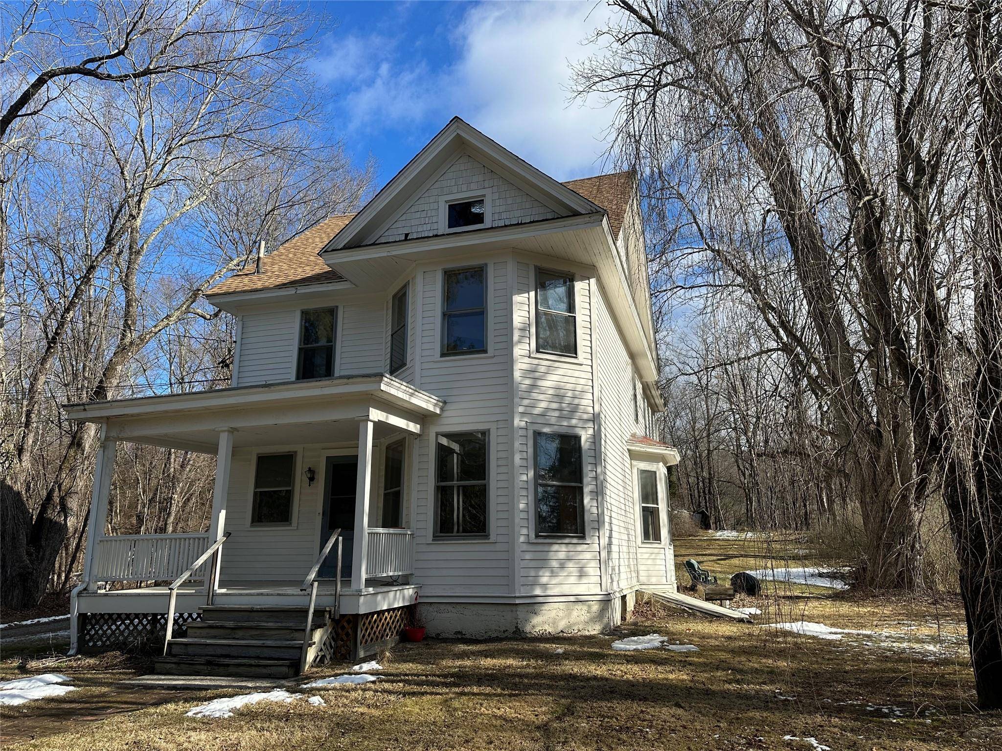 2464 Salt Point TPKE, Clinton Corners, NY 12514