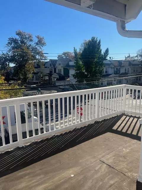 Woodhaven, NY 11421,88-40 88 ST