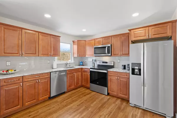 Wallkill, NY 12589,27 Church ST