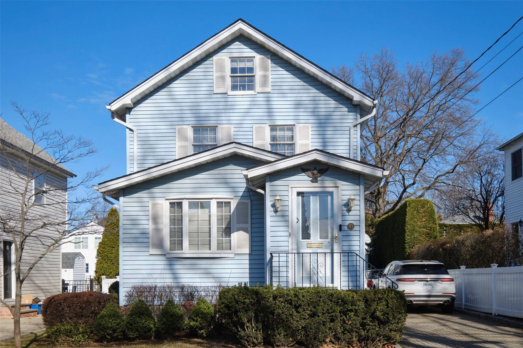 173 Aspen ST, Floral Park, NY 11001