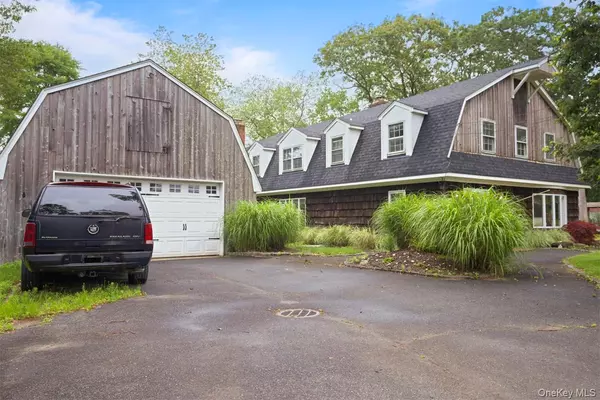 Middle Island, NY 11953,1 Lake DR