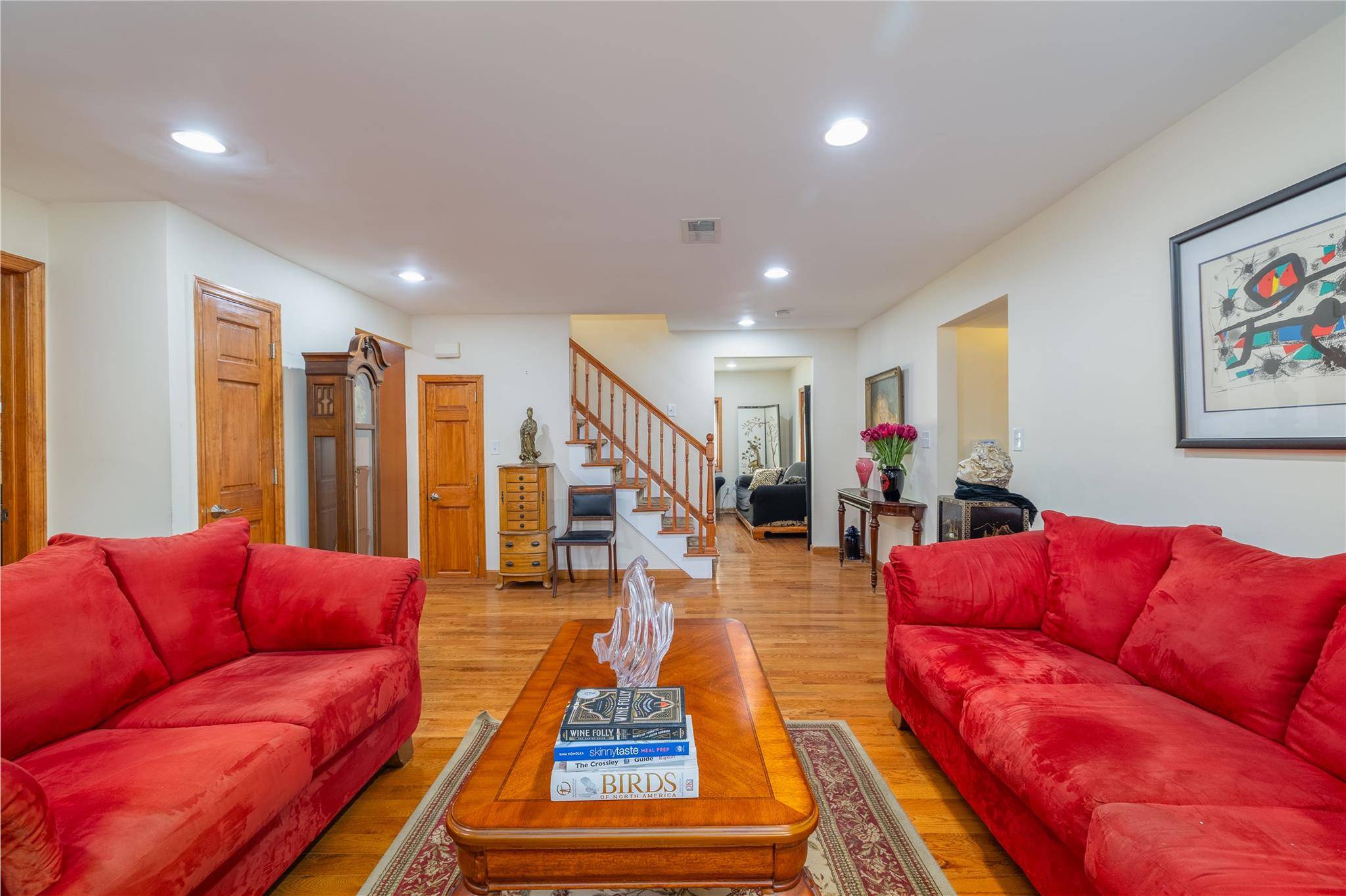 East Rockaway, NY 11518,5 Hyannis CT