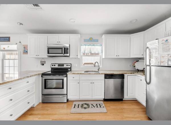 Ocean Beach, NY 11770,925 Evergreen WALK