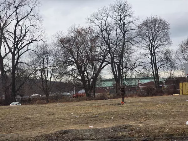 Newburgh, NY 12550,106 S Robinson AVE
