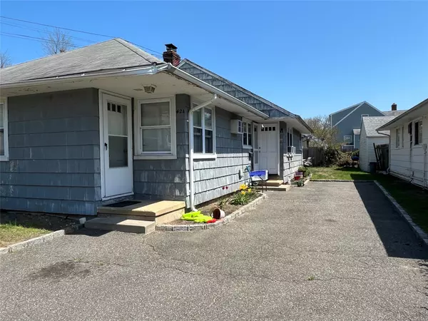 Port Washington, NY 11050,42 Firwood RD