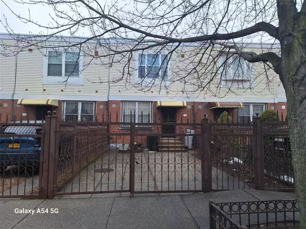 424 Hinsdale ST, Brooklyn, NY 11207