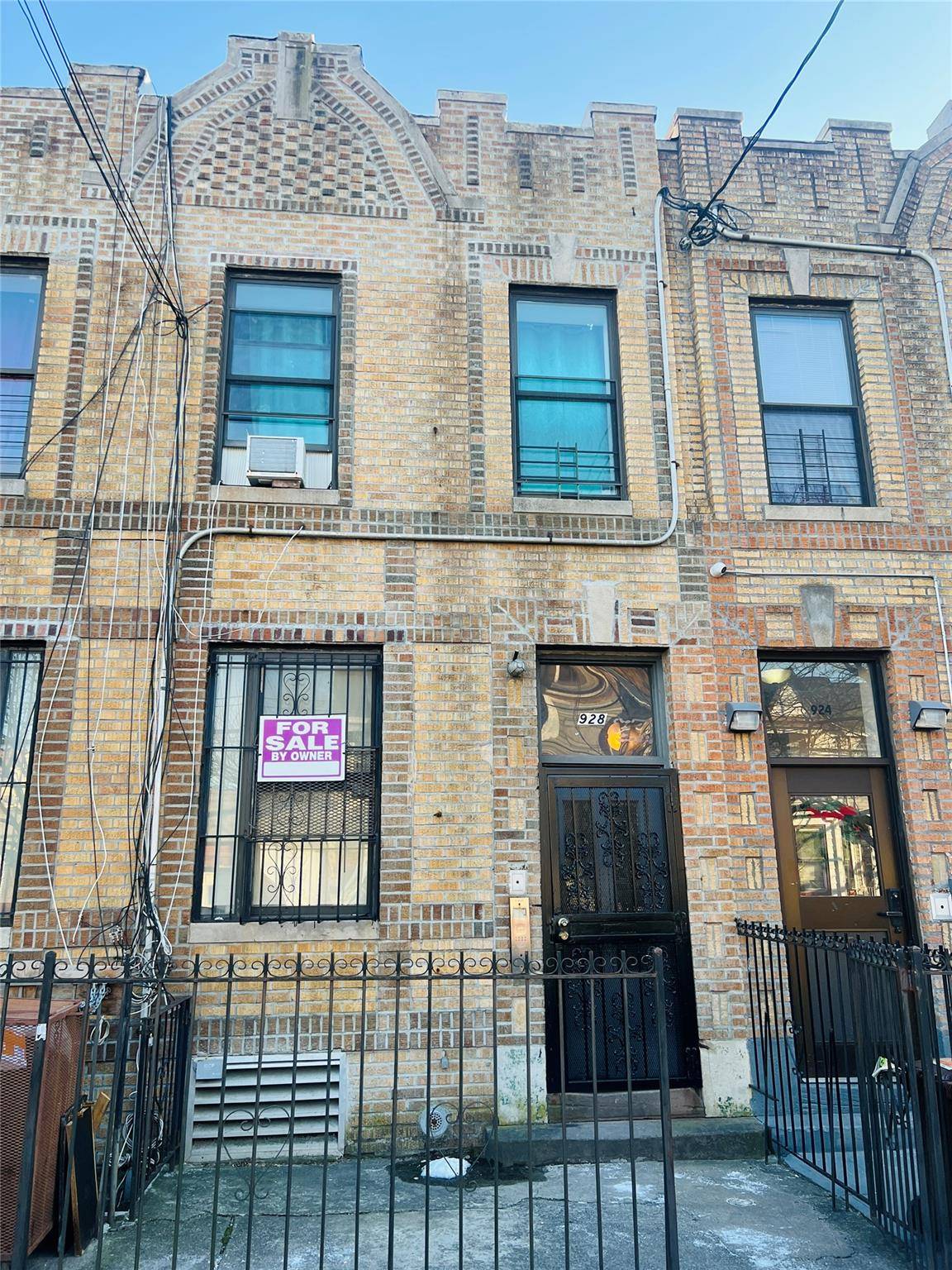928 belmont AVE, Brooklyn, NY 11208