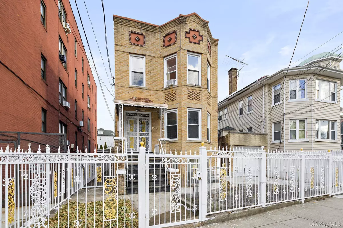 Bronx, NY 10467,3300 Holland AVE