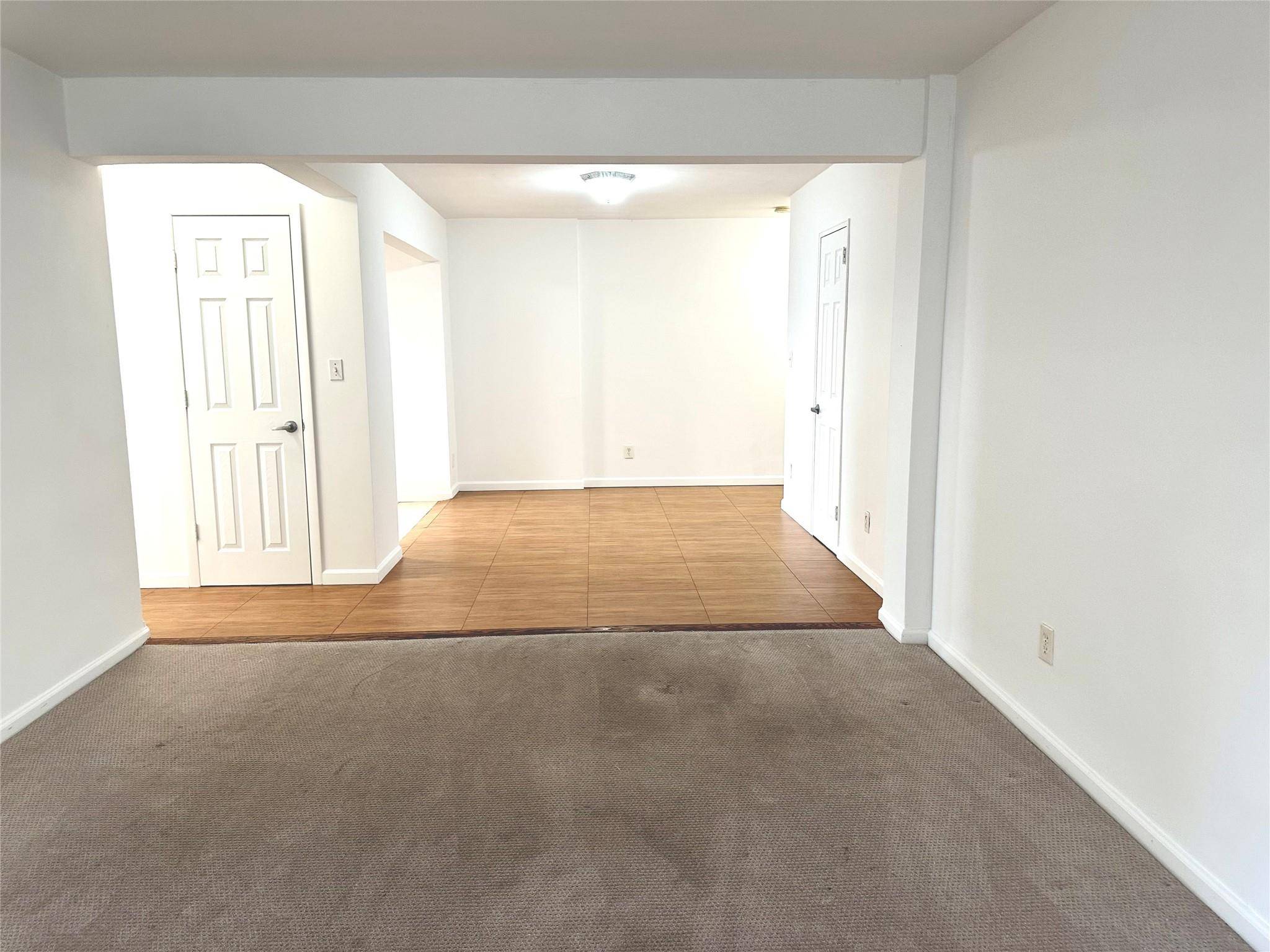 Great Neck, NY 11021,36 Barstow RD #2D