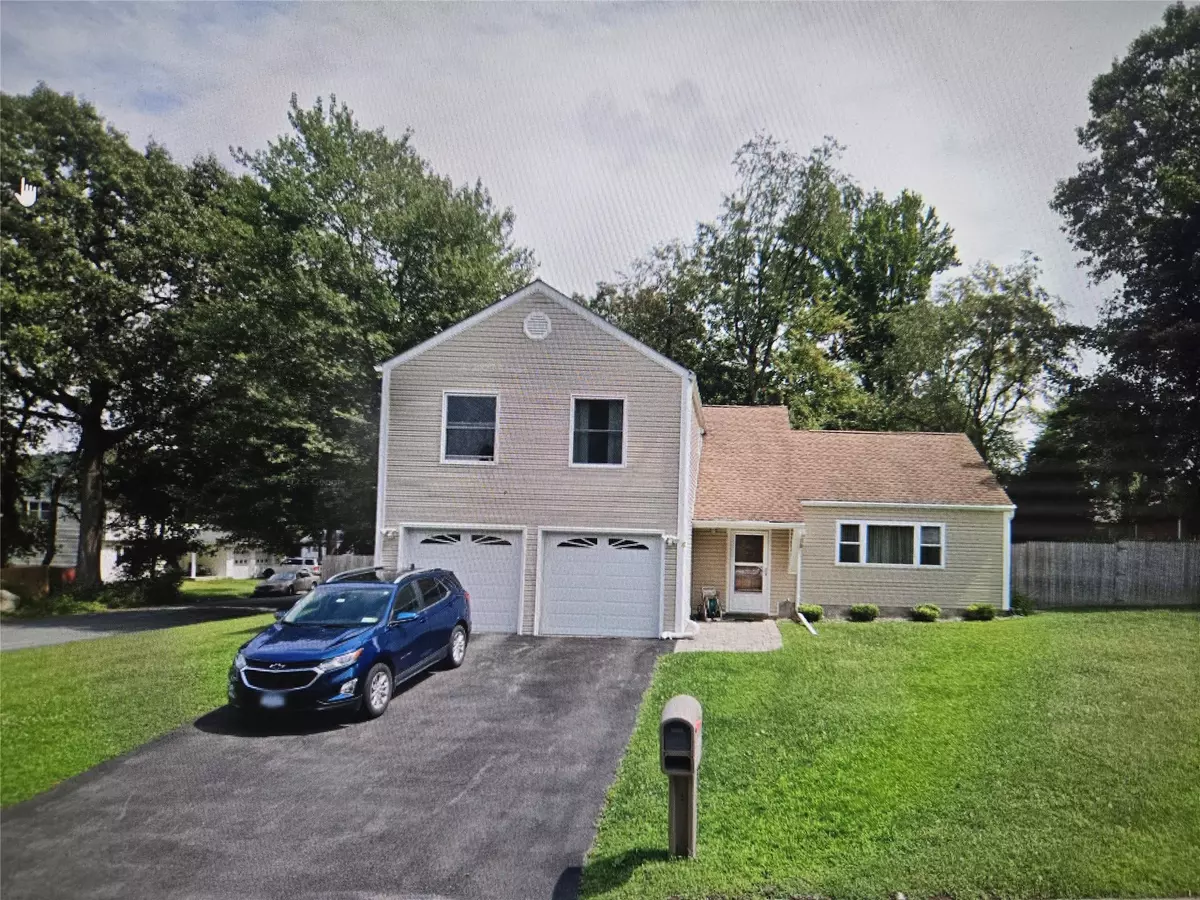 New Windsor, NY 12553,324 Nina ST