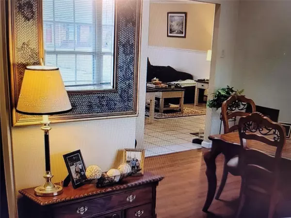Mount Sinai, NY 11766,2 Cassie CT