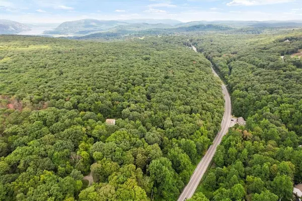 Garrison, NY 10516,U. S. Route 9 (Albany Post)
