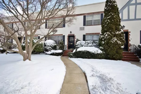 Bronxville, NY 10708,6 Lake AVE #6