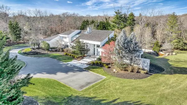 Head Of The Harbor, NY 11780,1 Meadow Gate East
