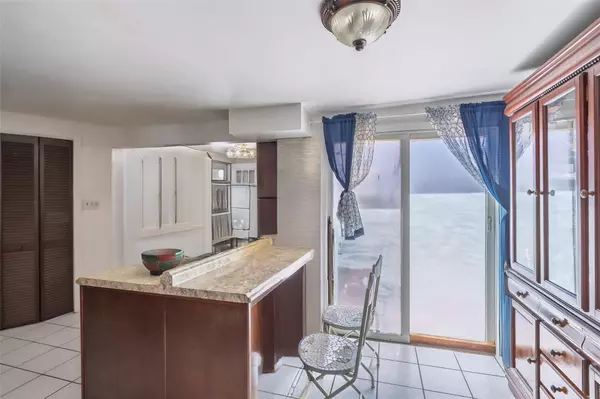 Mastic, NY 11950,120 Somerset AVE