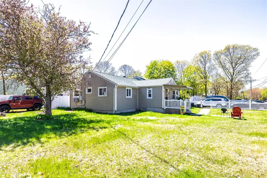 120 Somerset AVE, Mastic, NY 11950