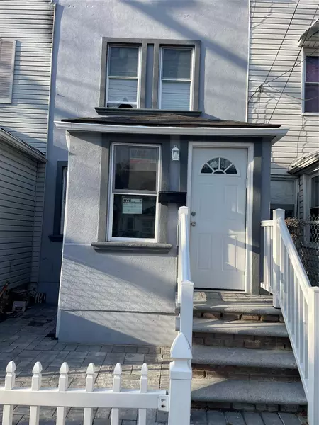 154-09 118 AVE, Jamaica, NY 11434