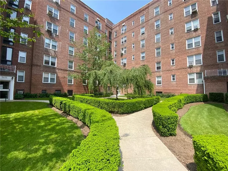 5645 Netherland AVE #6D, Bronx, NY 10471