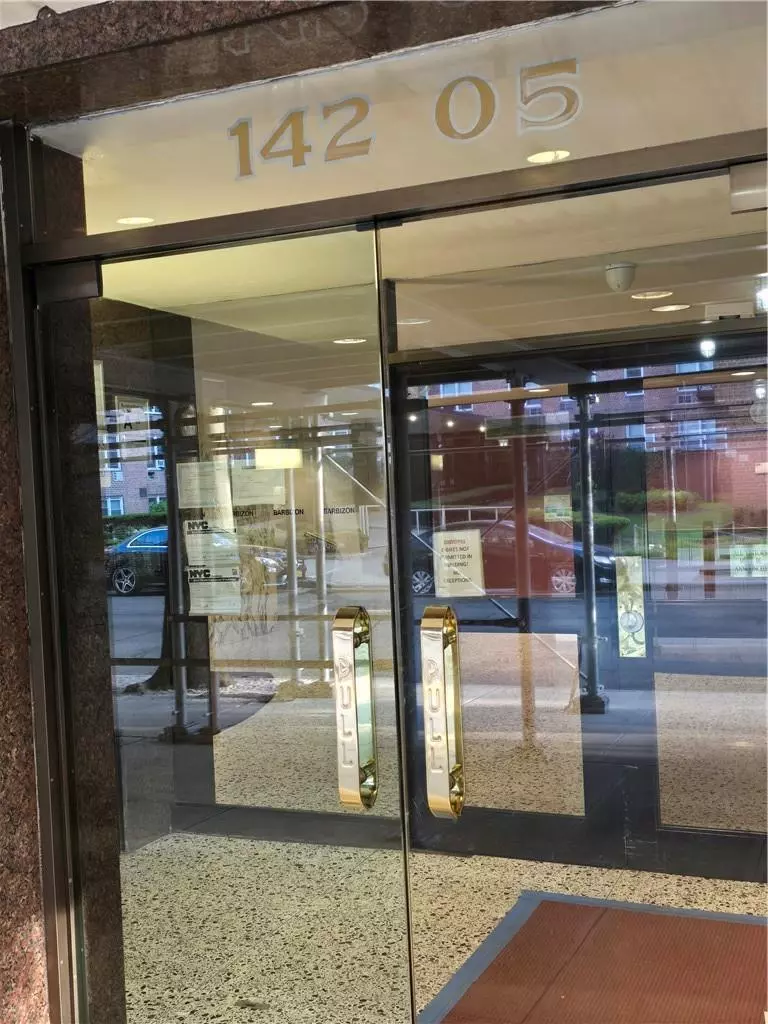 Flushing, NY 11354,14205 Roosevelt AVE #602
