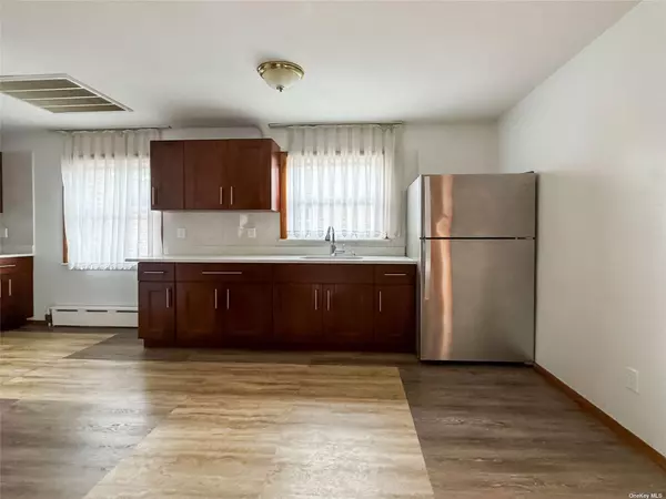 Rego Park, NY 11374,64-18 Ellwell CRES #2