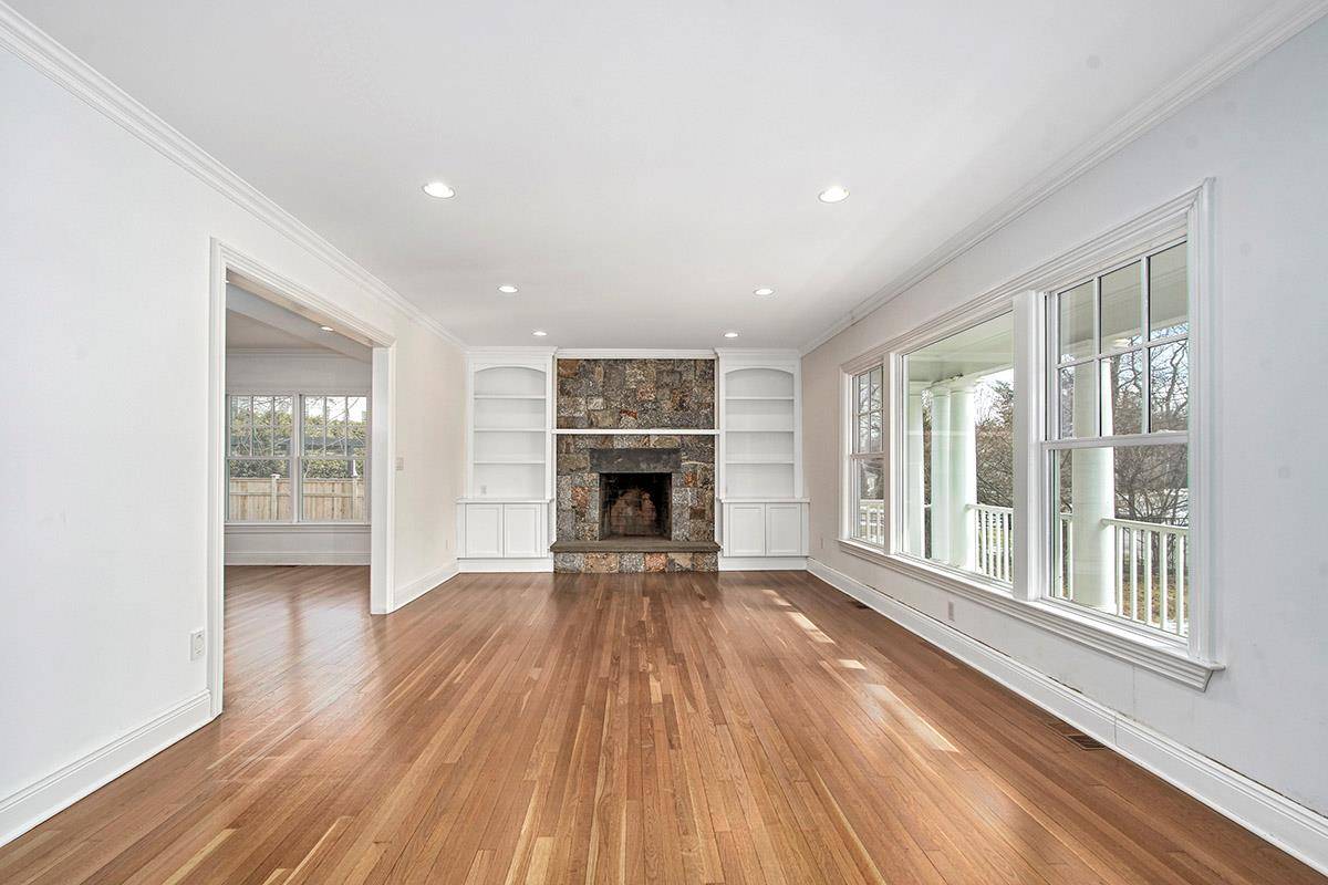 Rye, NY 10580,8 Walden LN