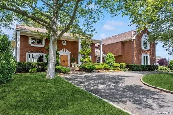 Hewlett Harbor, NY 11557,30 Thixton DR